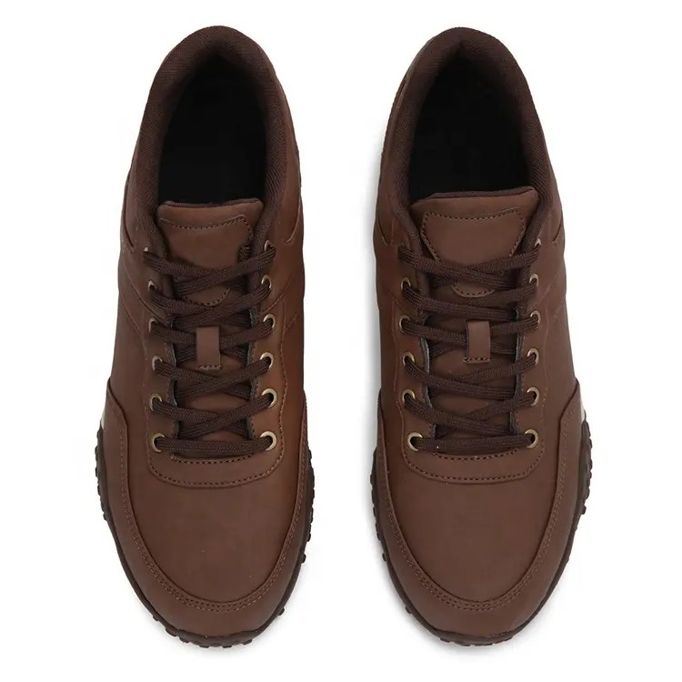 China Hot Selling Low Price Customized Logo Brown MD Rubber Anti-slippery Light Weight Brand Casual Shoes for Men